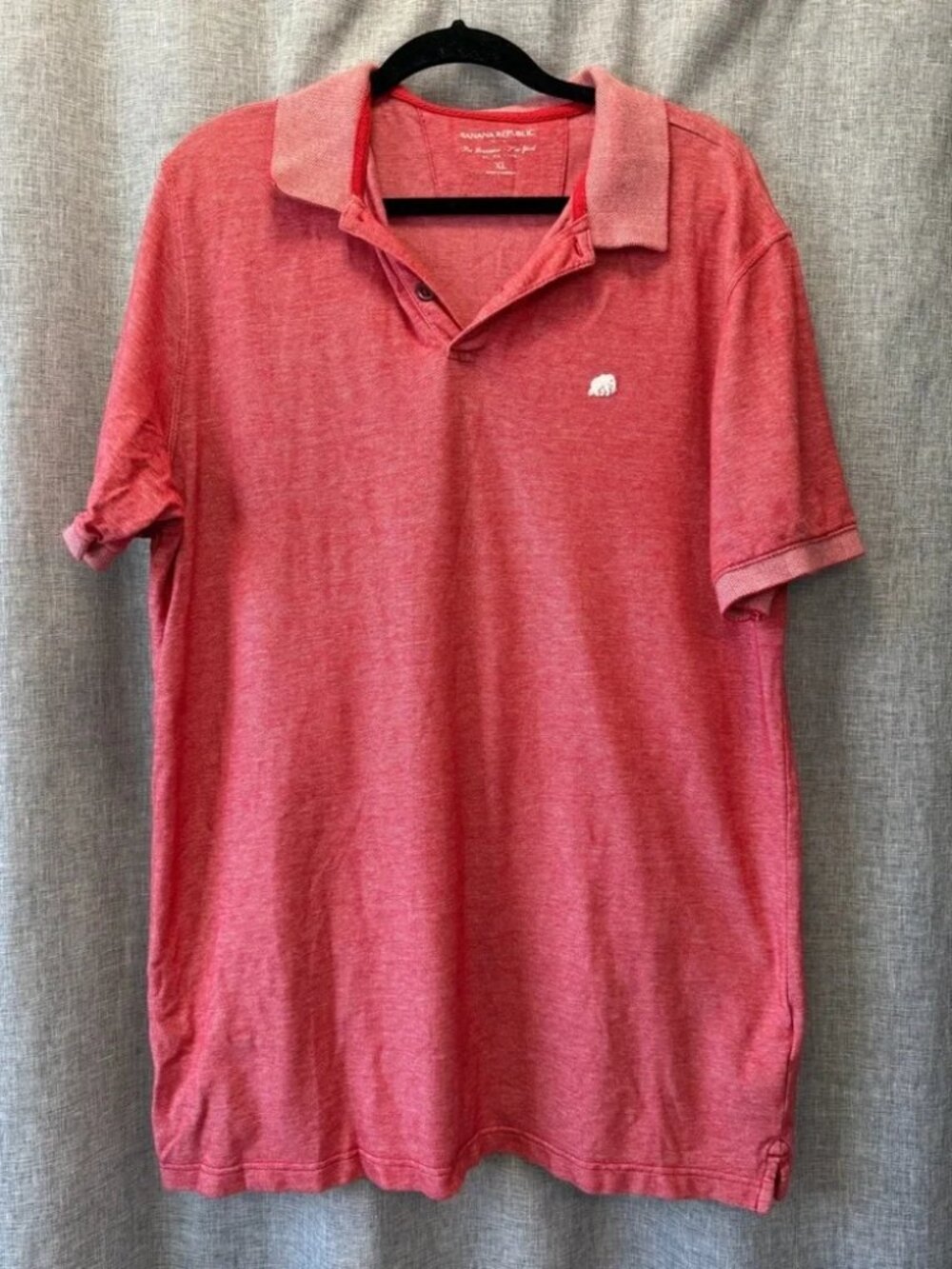 Banana Republic Heathered Coral Red Polo with Embroidered Logo Xlarge